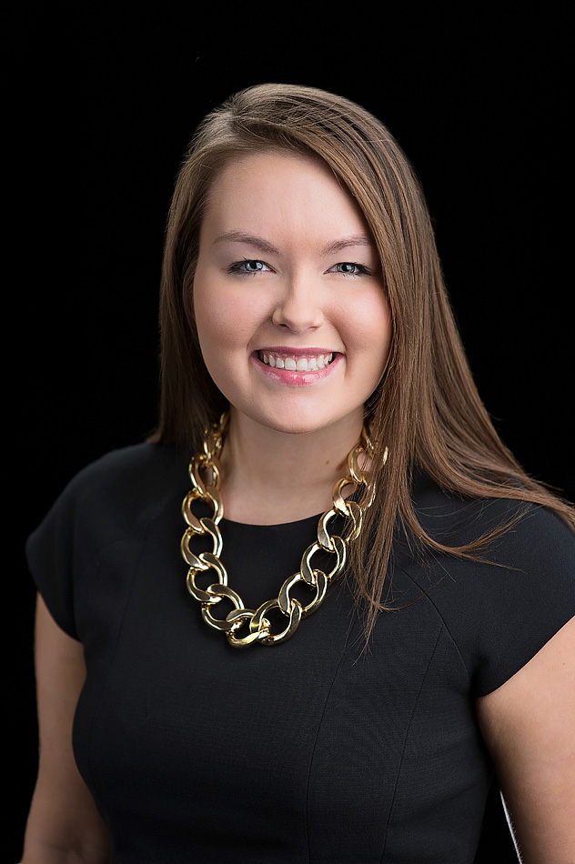 headshot studio woman white business bright vertical 6055 Photographer Louisville, KY